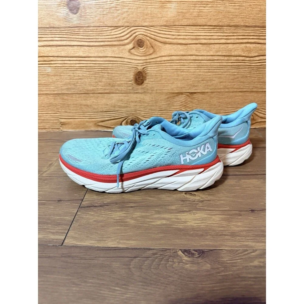 Hoka One One hoka one